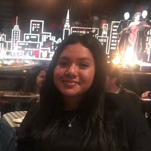 Meet your Posher, Marissa